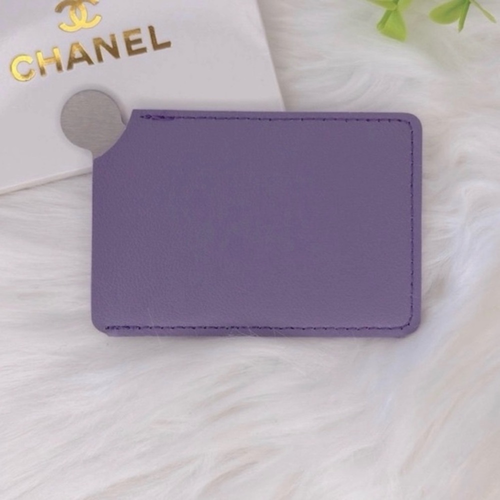 Chanel color purple 💜Beauty mirror in pouch & card holder pouch NIB - Picture 5 of 6